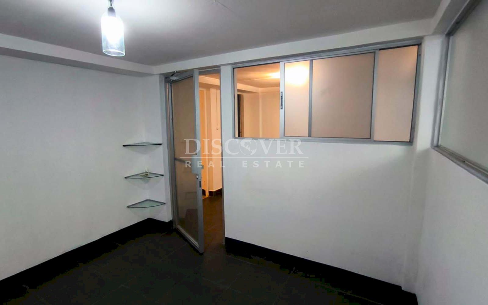  Office for rent in Los Robles