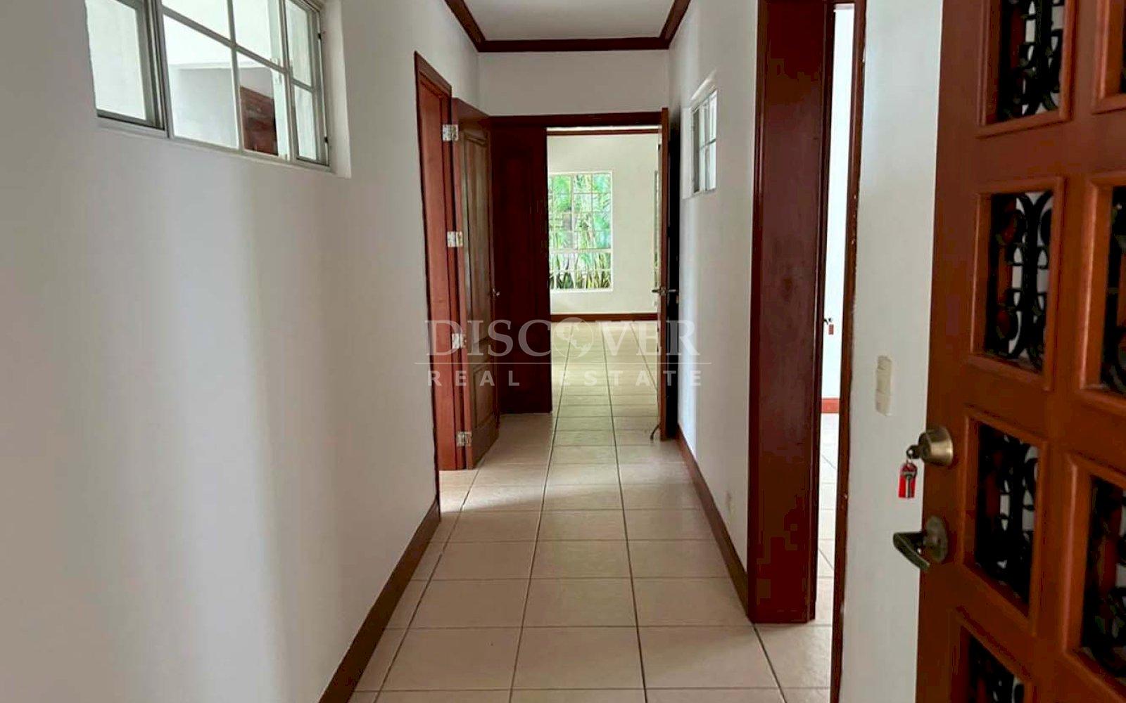  Beautiful home for sale and rent in Villa Fontana Sur ID 12326