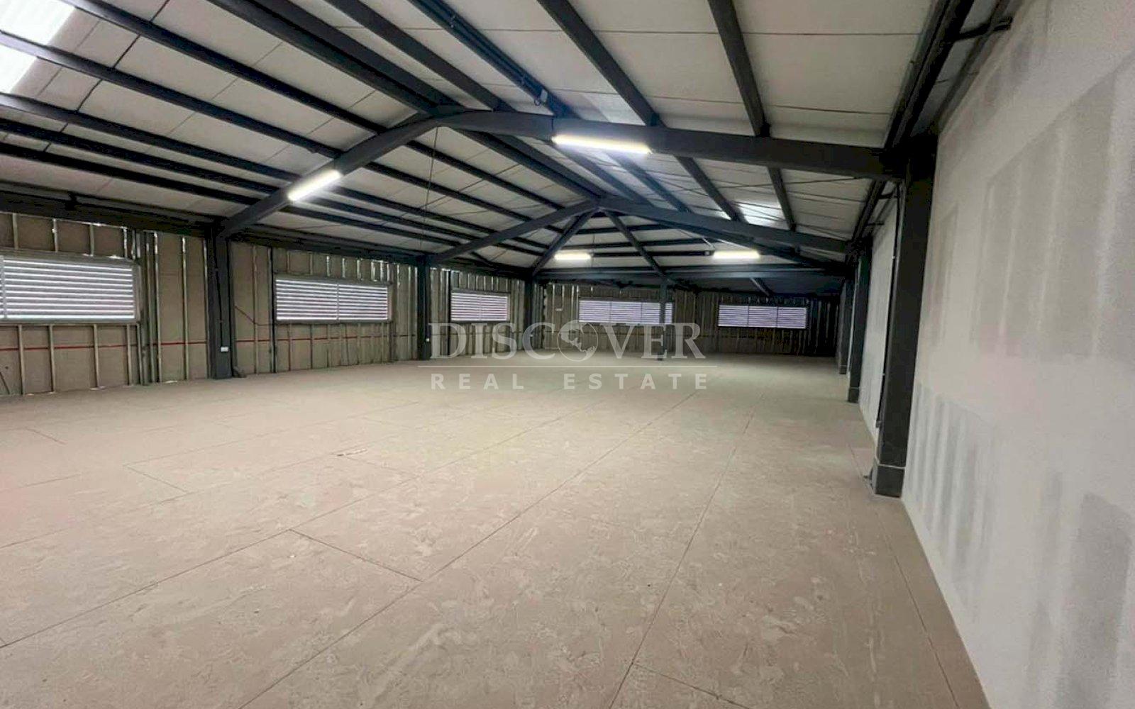  Commercial Building for rent in Mercado Oriental