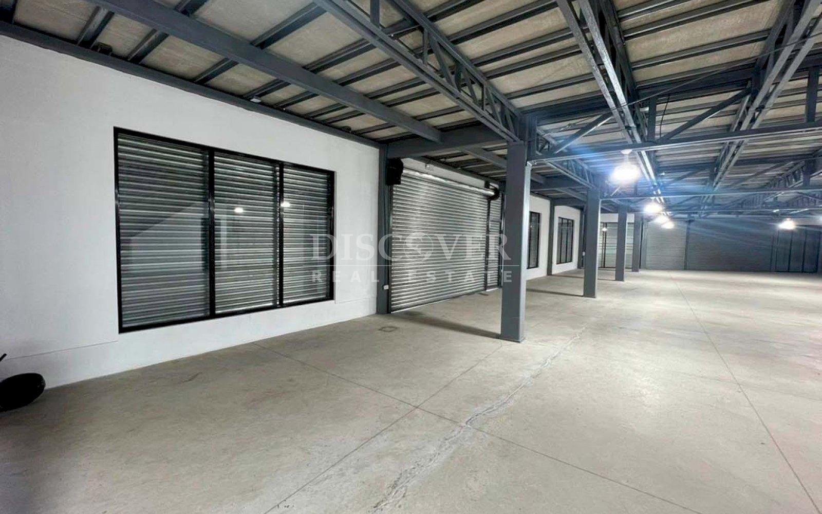  Commercial Building for rent in Mercado Oriental