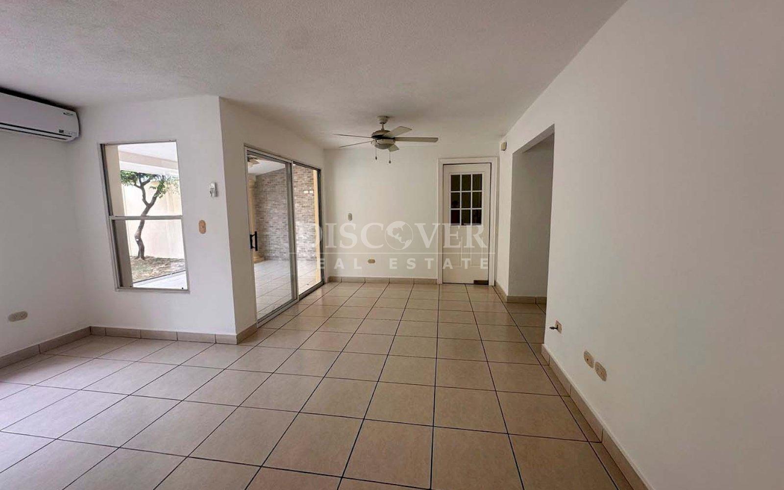  House for rent in Condominium in Managua