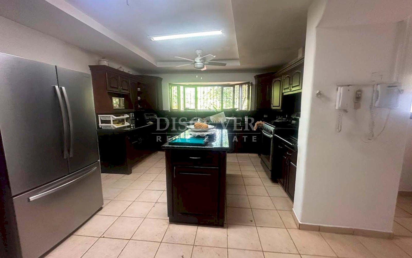  House for sale and rent in Carretera Sur