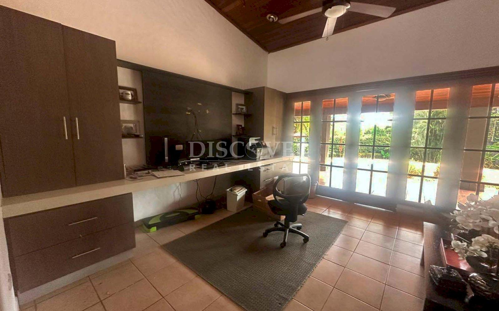  House for sale and rent in Carretera Sur