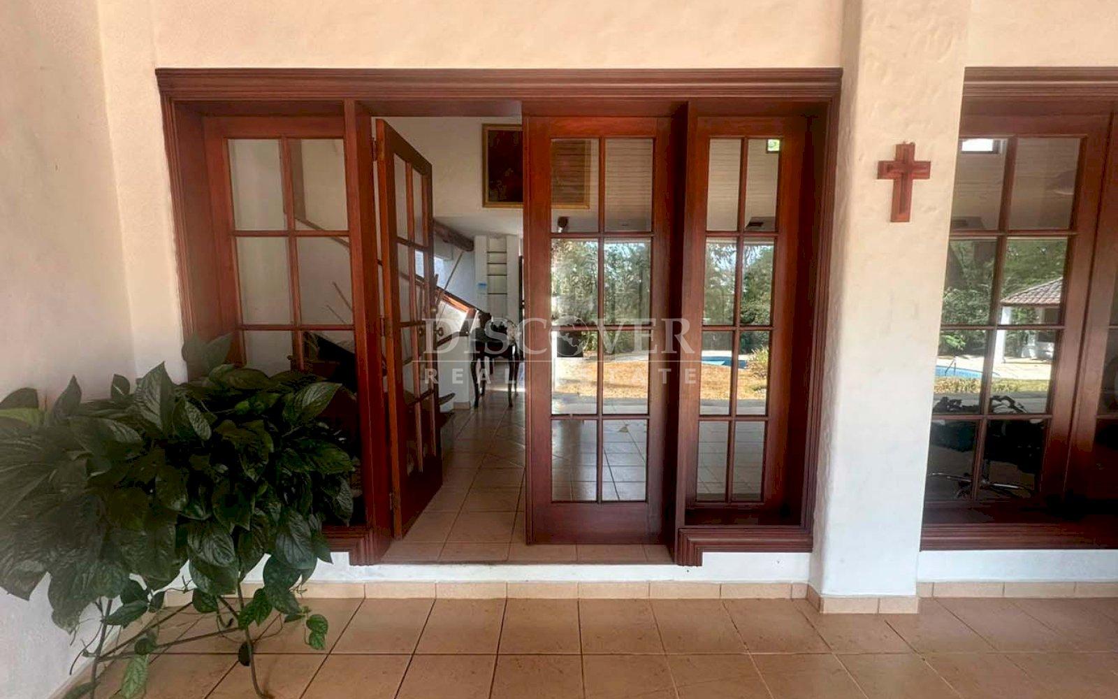  House for sale and rent in Carretera Sur