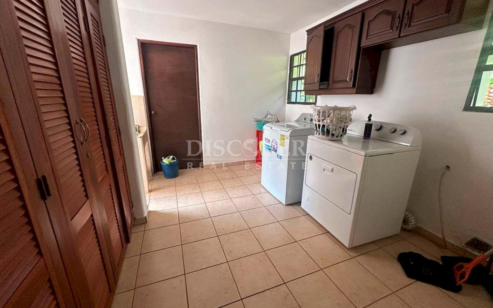  House for sale and rent in Carretera Sur