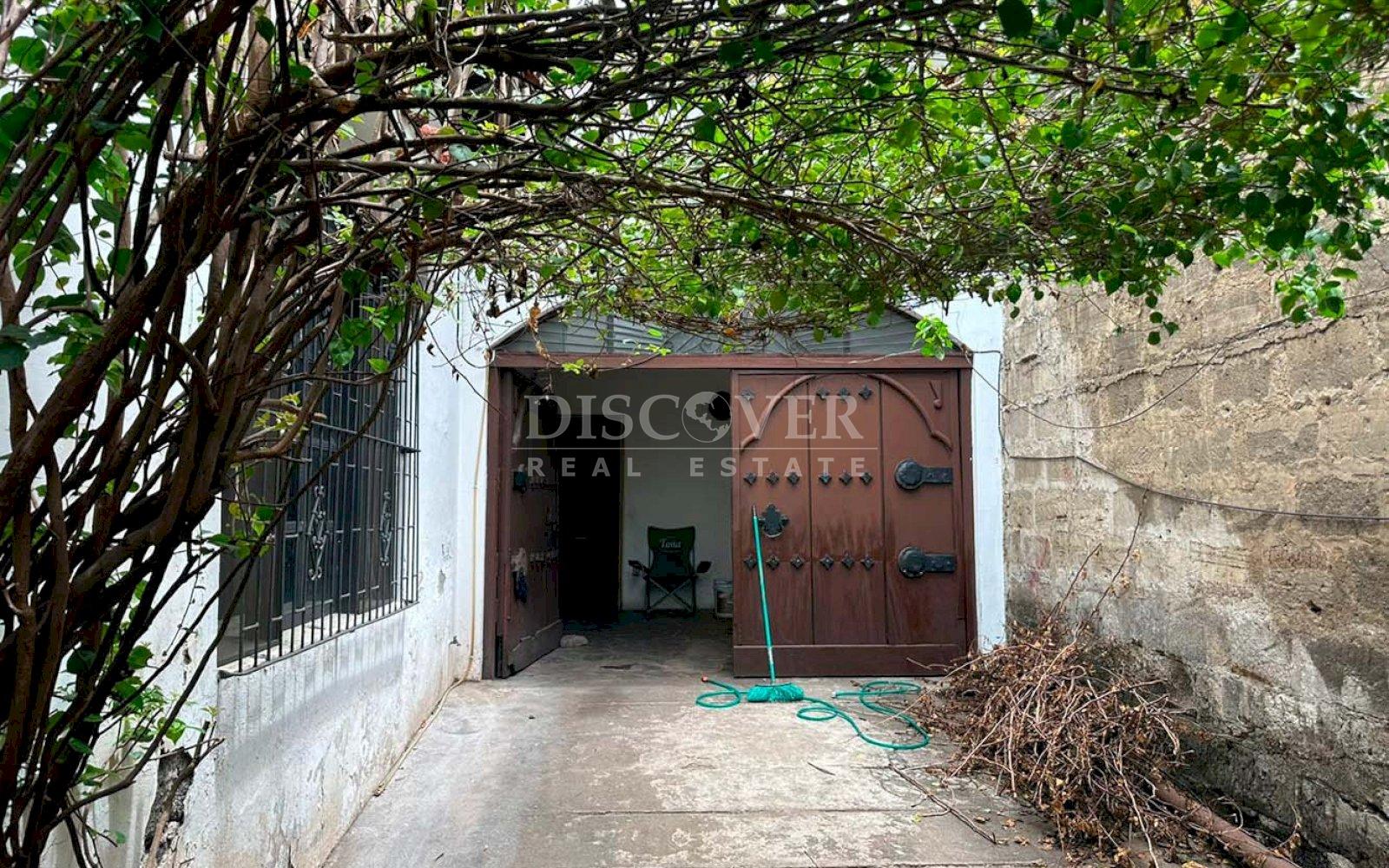  Commercial property for sale in Leon