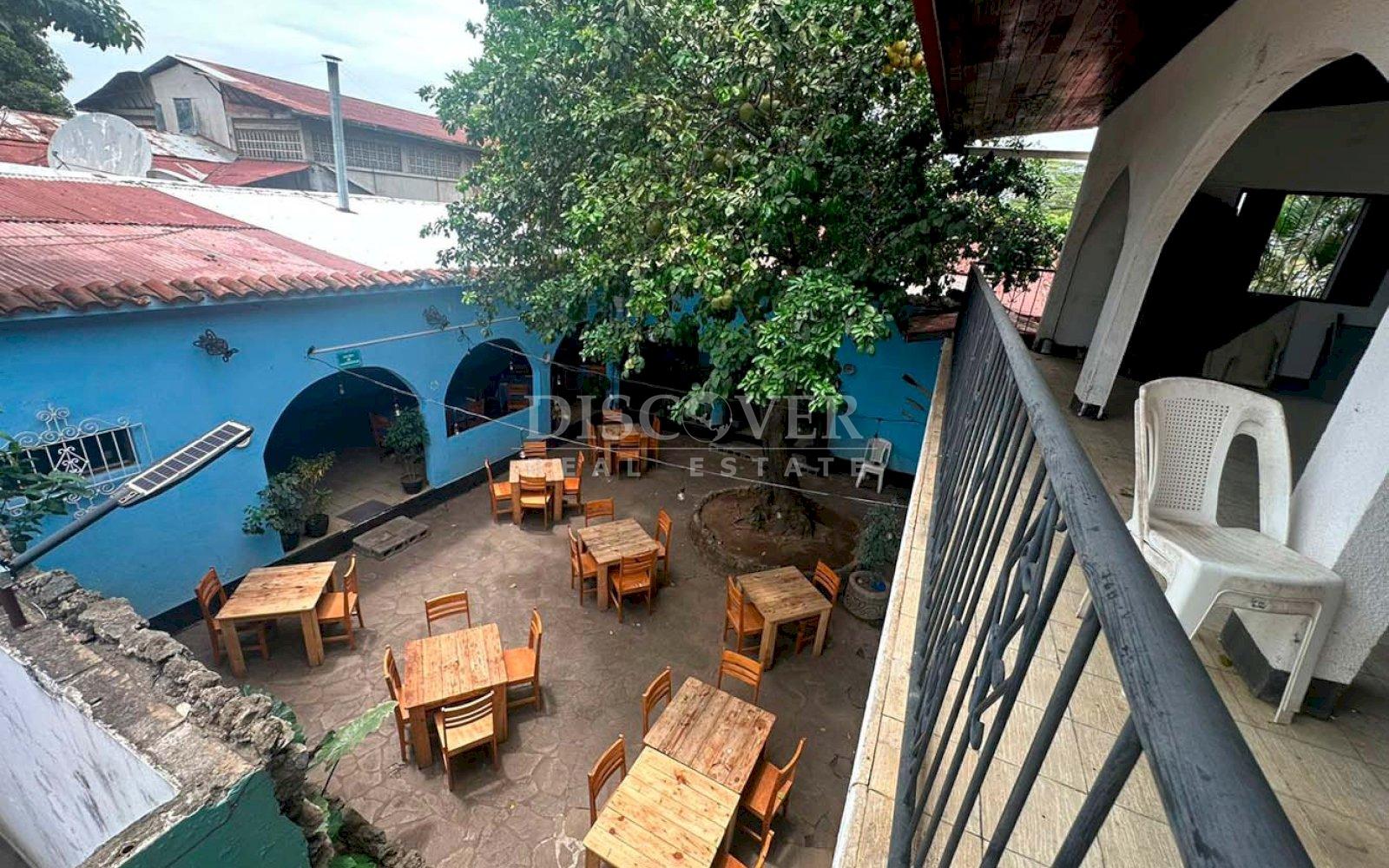  Commercial property for sale in Leon