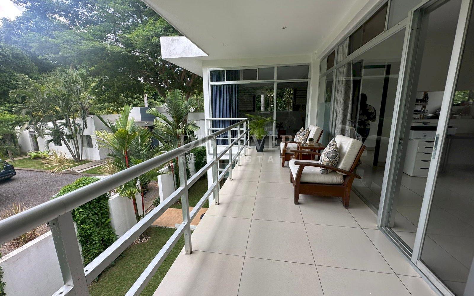  Two-story apartment for rent on Carretera Sur 