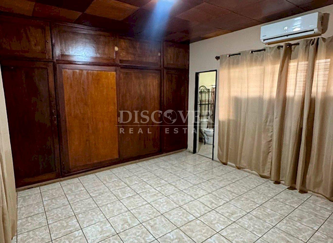  House for sale in Bolonia