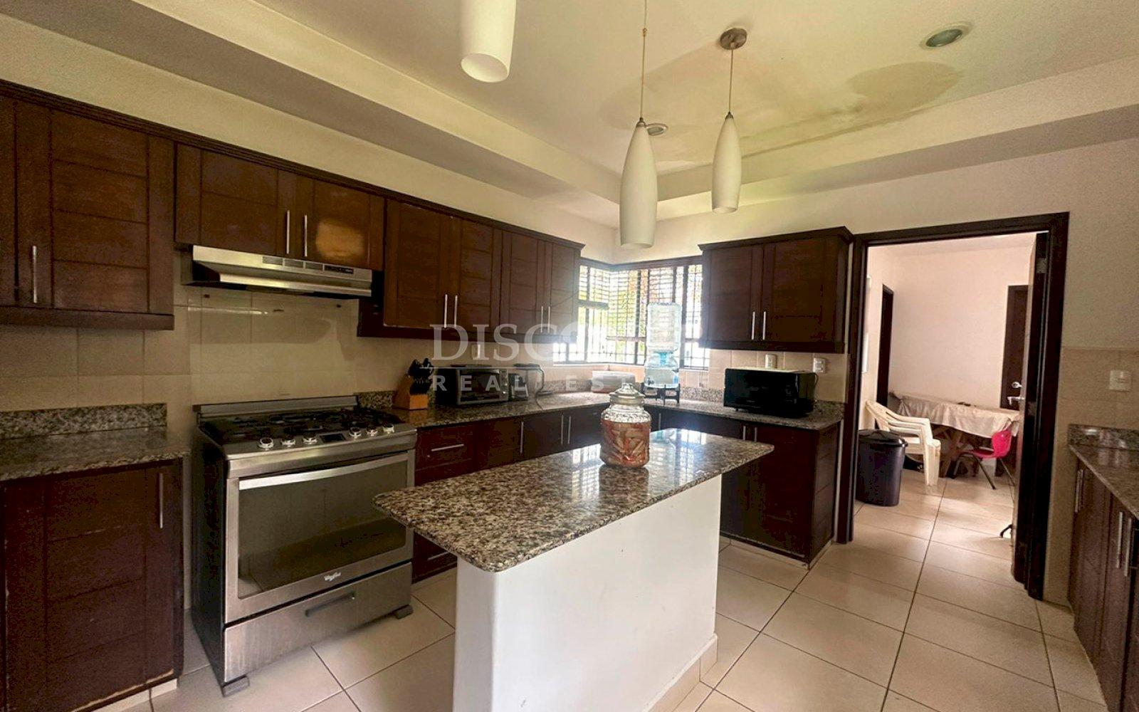  House for sale in Carretera a Masaya