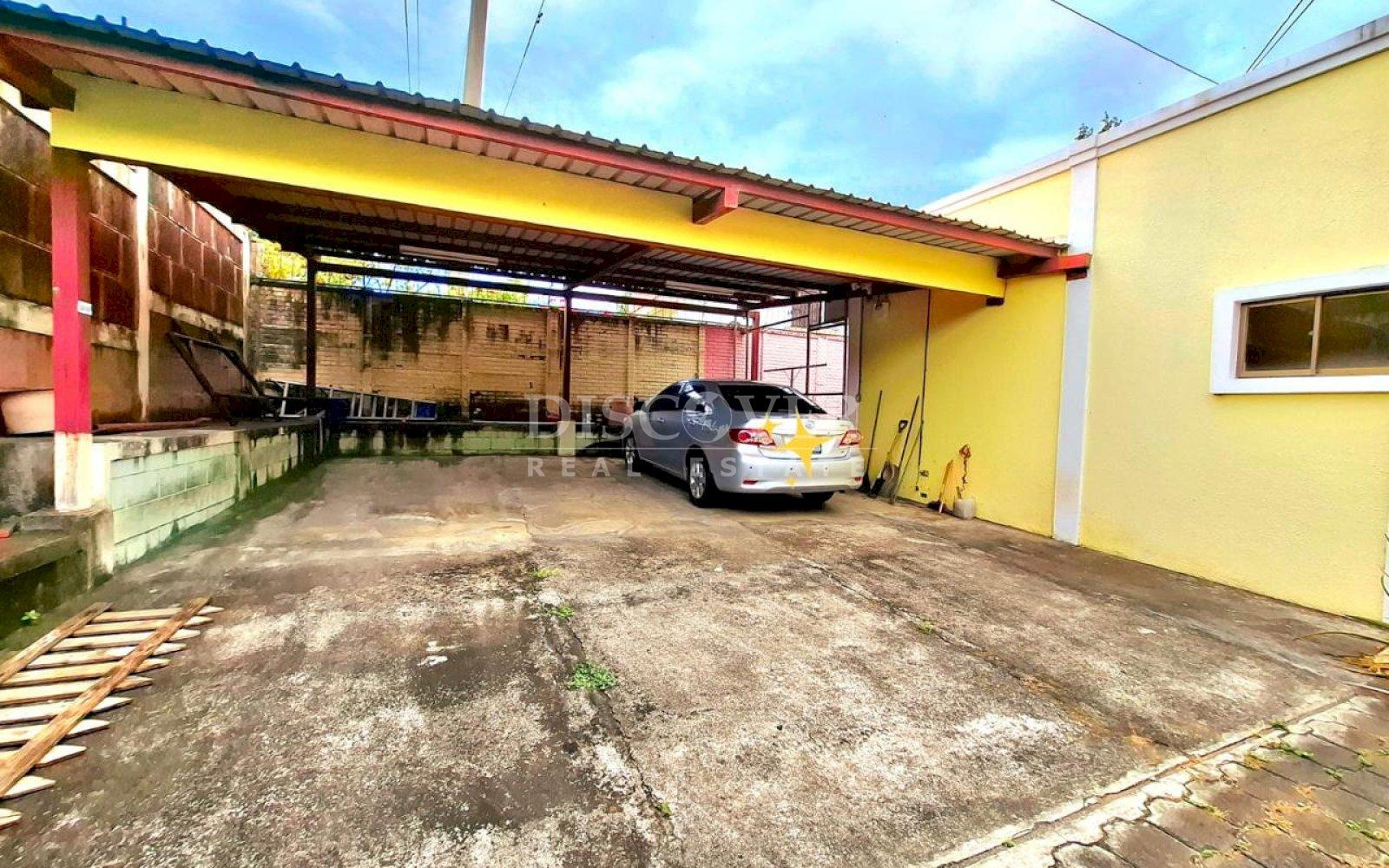  Spacious house for sale in the Reparto area - New Road to León