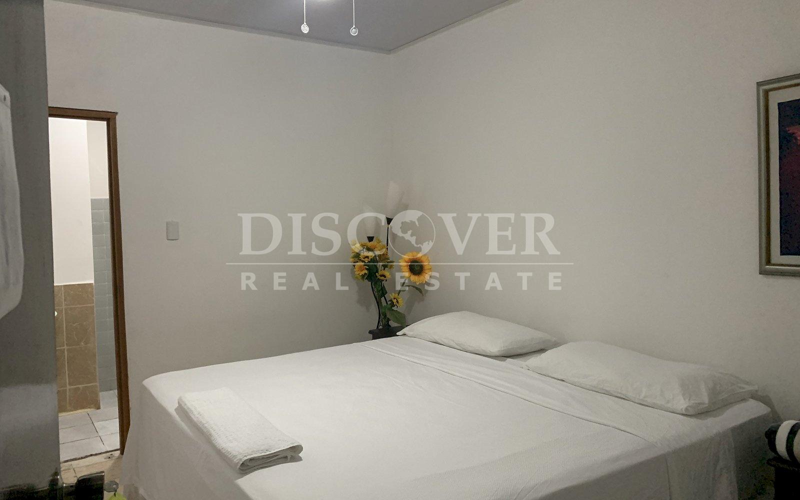  Hostel in Bolonia Residential with 10 Rooms. ID 13072