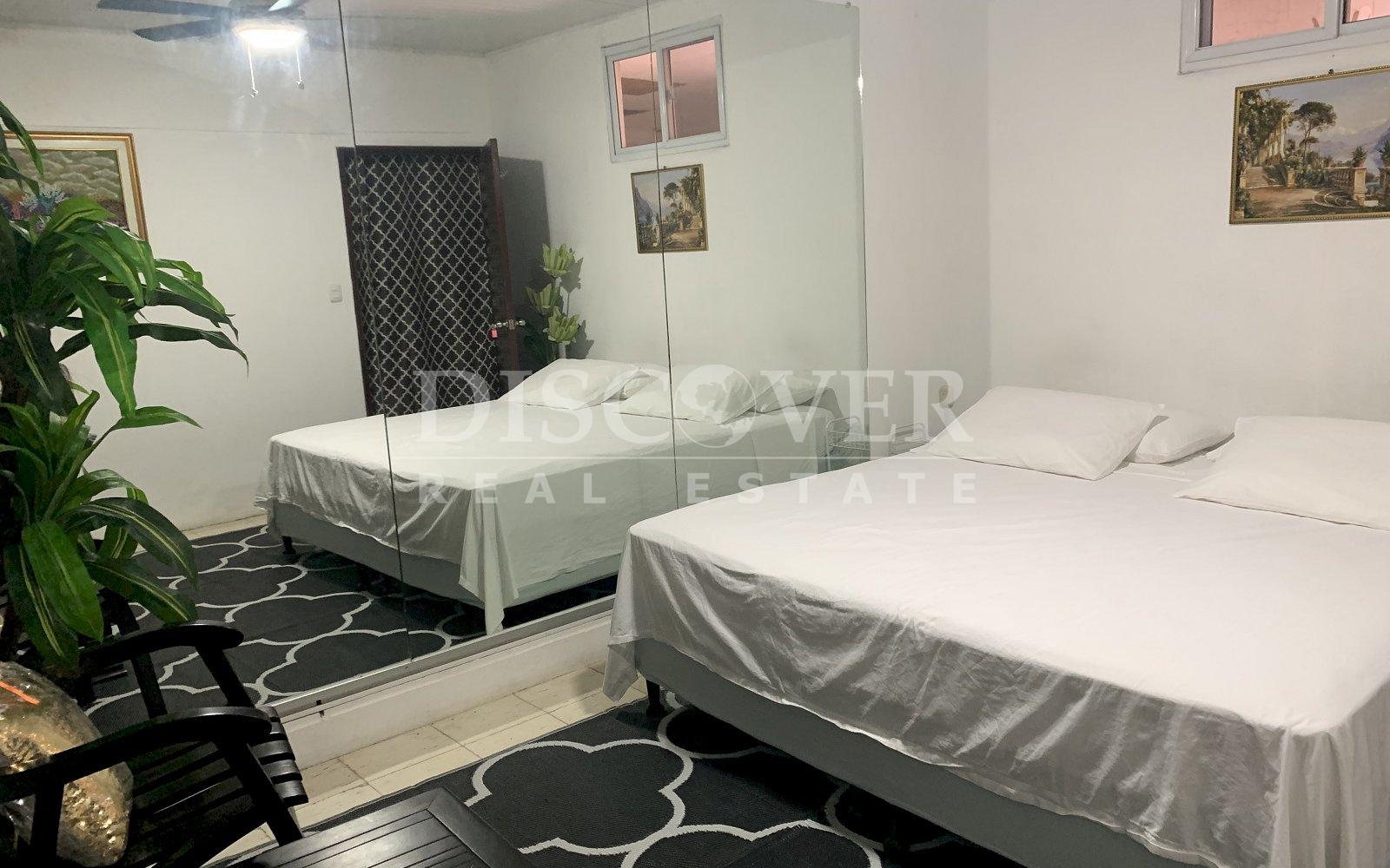  Hostel in Bolonia Residential with 10 Rooms. ID 13072