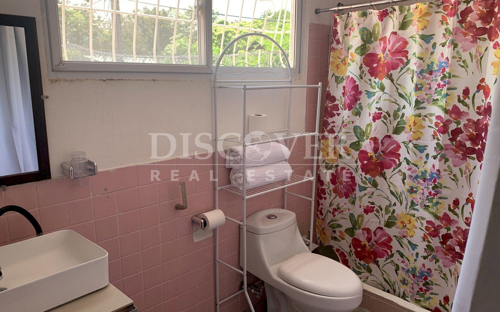  Hostel in Bolonia Residential with 10 Rooms. ID 13072