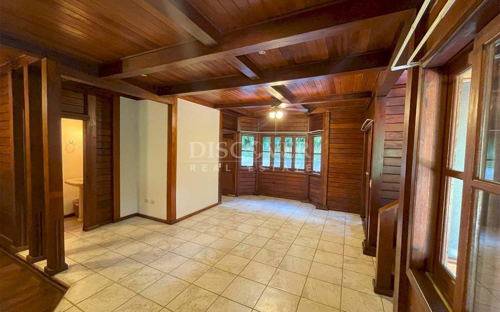  Beautiful Wooden Chalet for Rent in Villa Fontana Sur