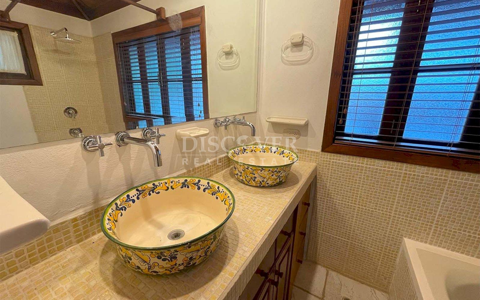  Beautiful Wooden Chalet for Rent in Villa Fontana Sur