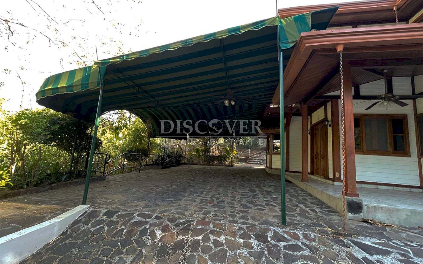  Beautiful Wooden Chalet for Rent in Villa Fontana Sur