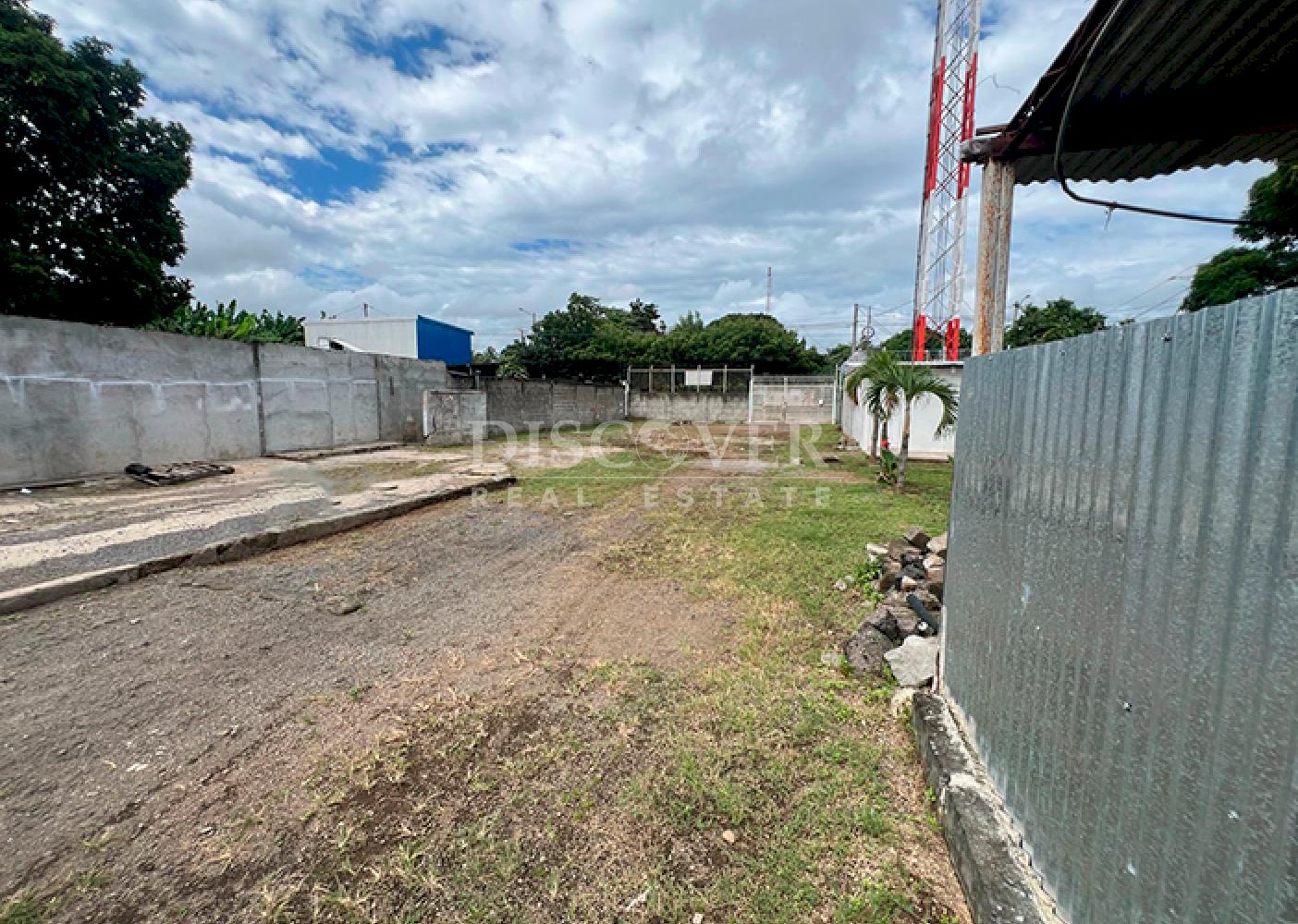 Land for rent in front of the highway in Masaya - High traffic flow