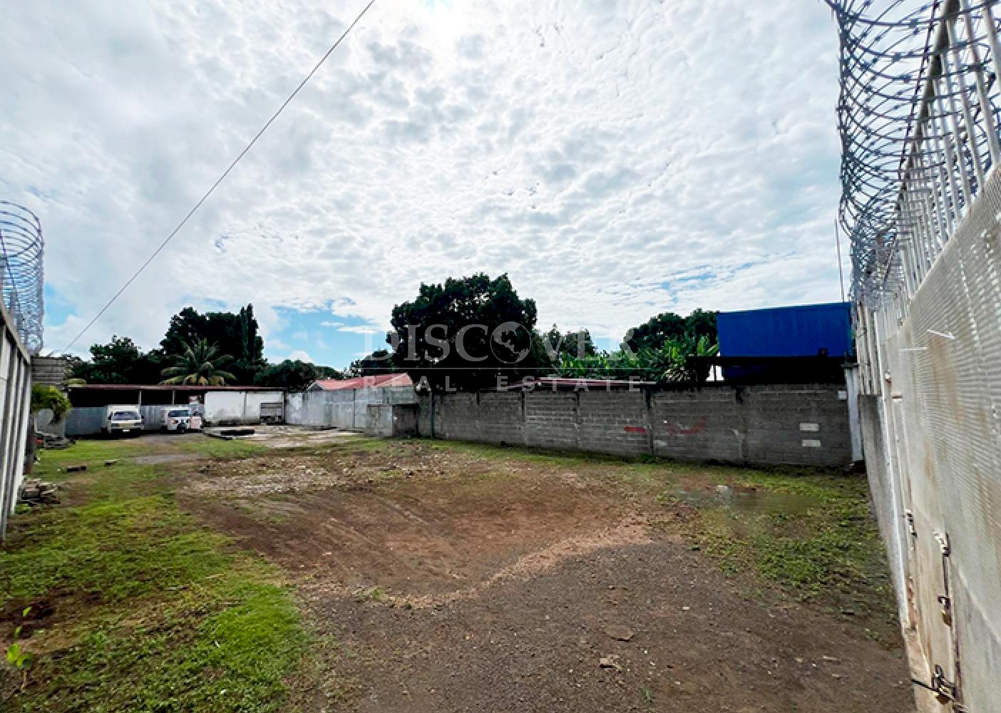 Land for rent in front of the highway in Masaya - High traffic flow