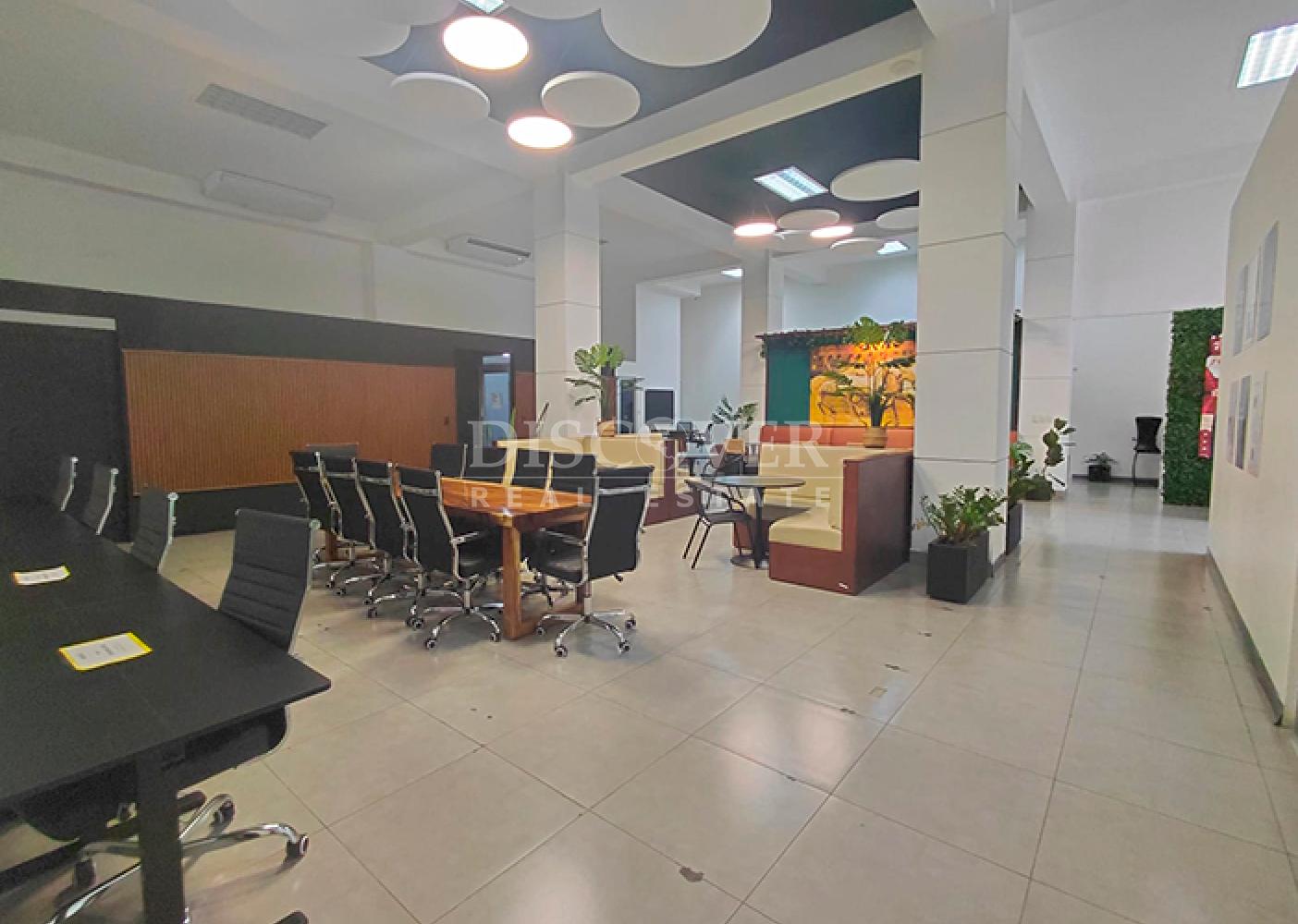 Office space for rent in Villa Fontana