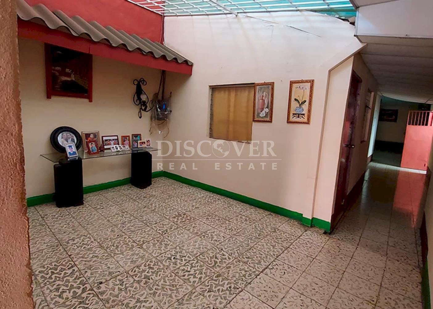 Spacious house for sale and rent in León - Ideal for investment
