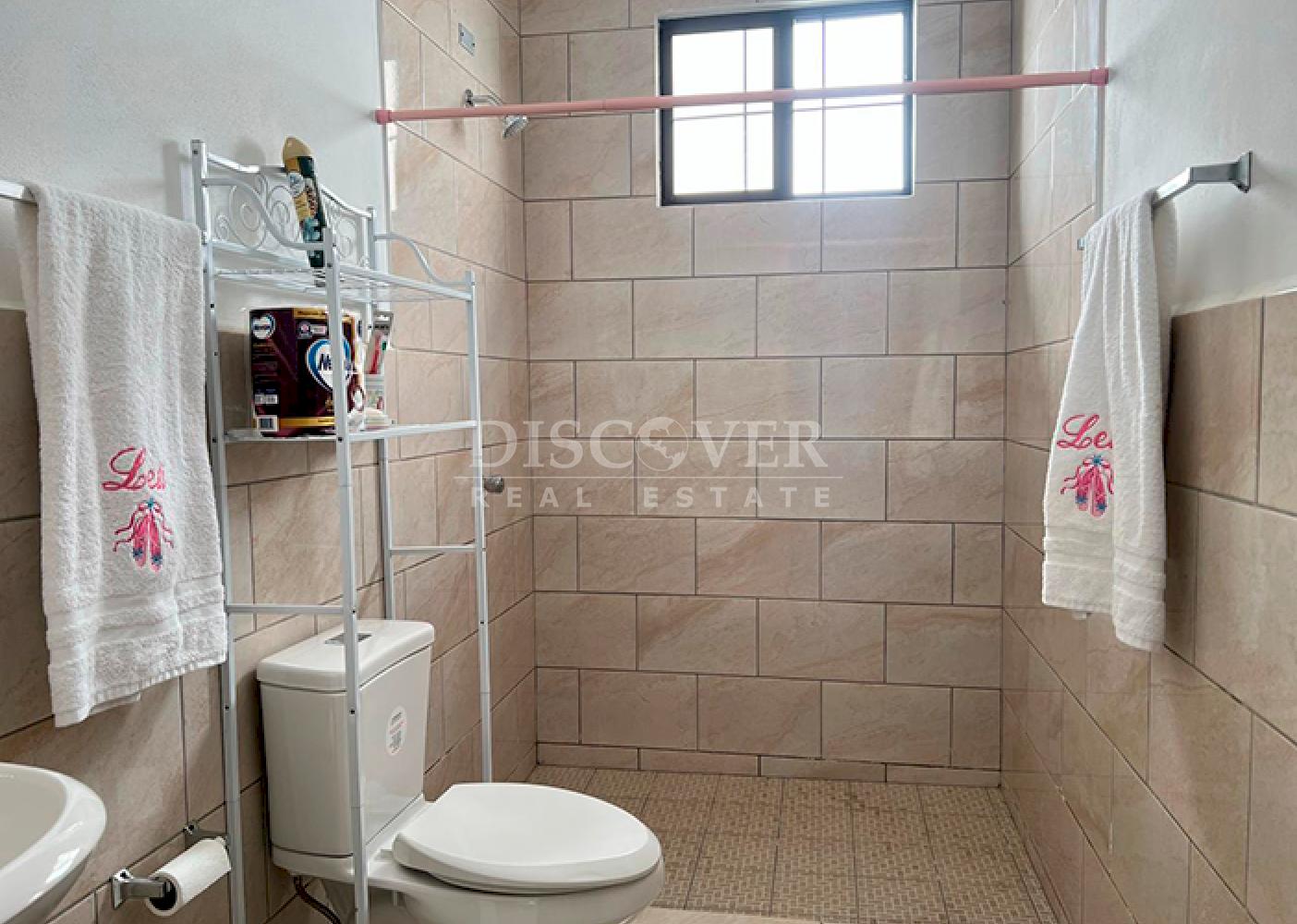  House for rent in residential area on the road to Masaya 