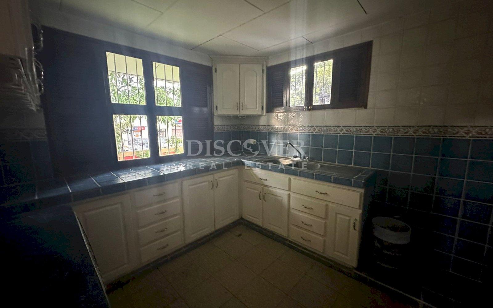  Property for rent in Los Robles.