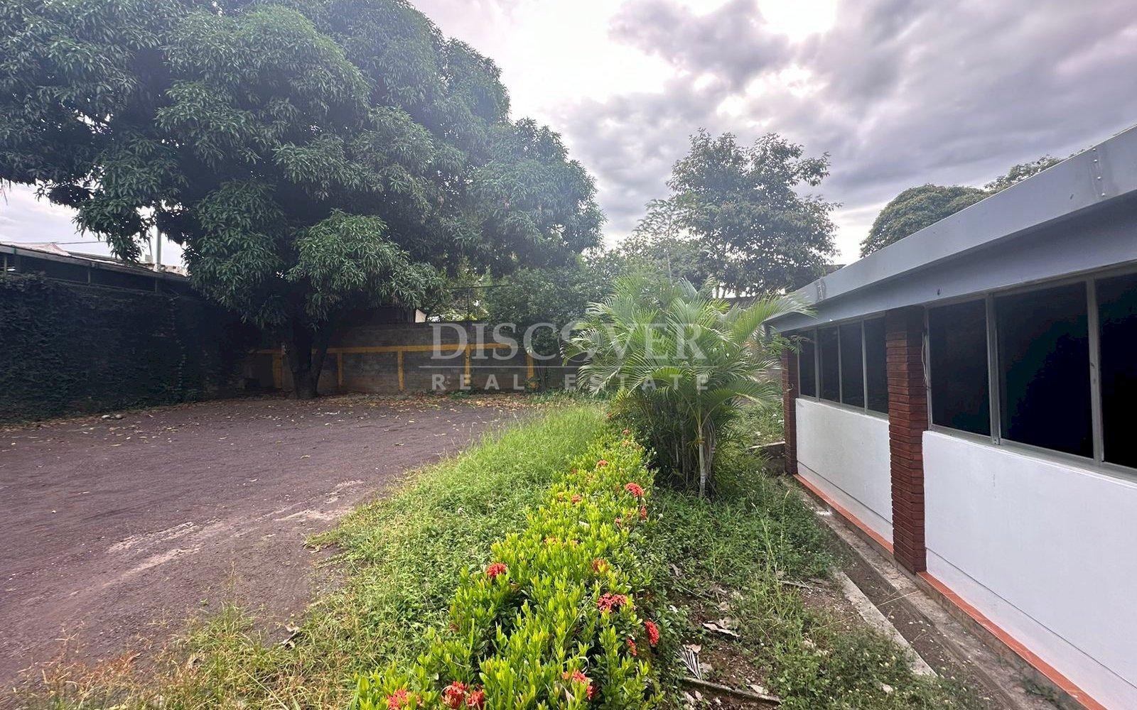  Property for rent in Los Robles.