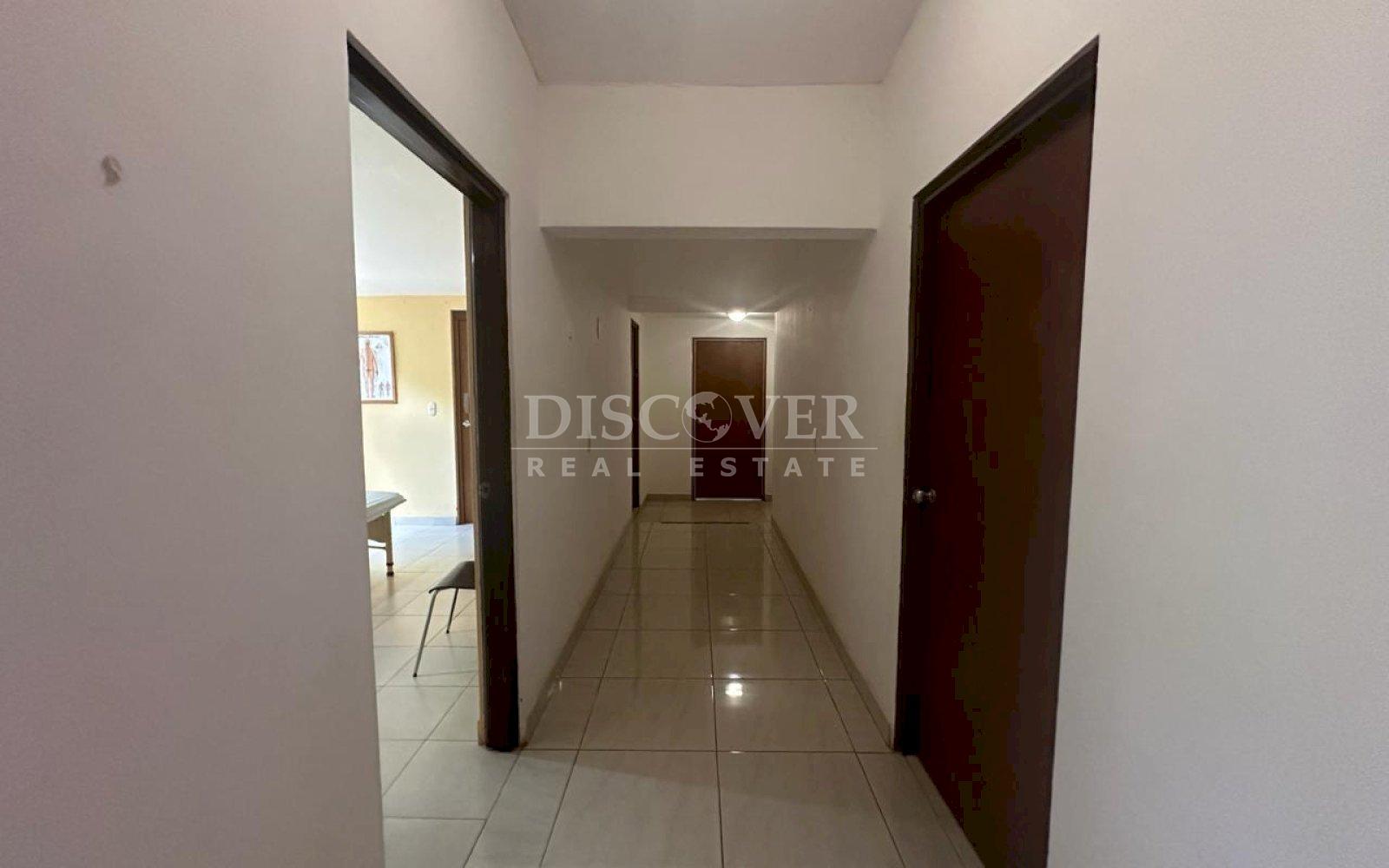  2 houses for sale on the same lot in Las Colinas