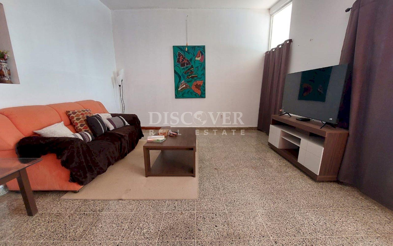  2 houses for sale on the same lot in Las Colinas