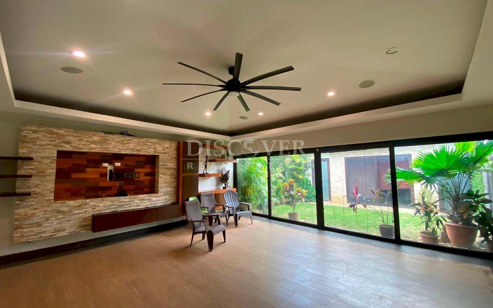  House for rent in Villa Fontana