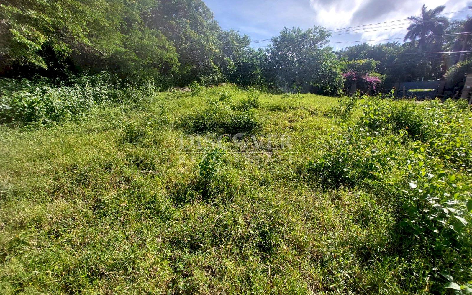  Land for sale opposite the highway in Santo Domingo