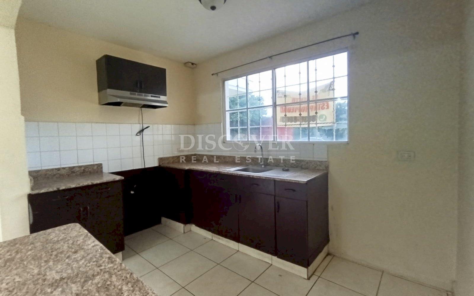  Spacious house for rent located on Carretera Vieja to León