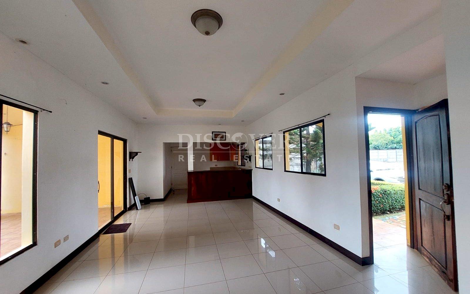  Spacious house for renton the road to Veracruz 