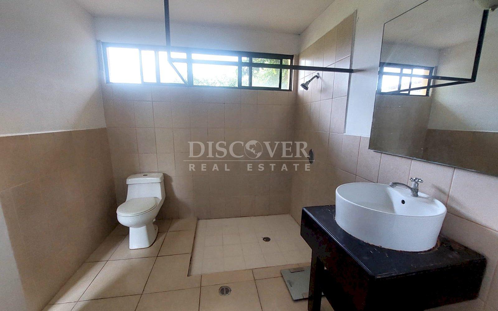  Spacious house for renton the road to Veracruz 