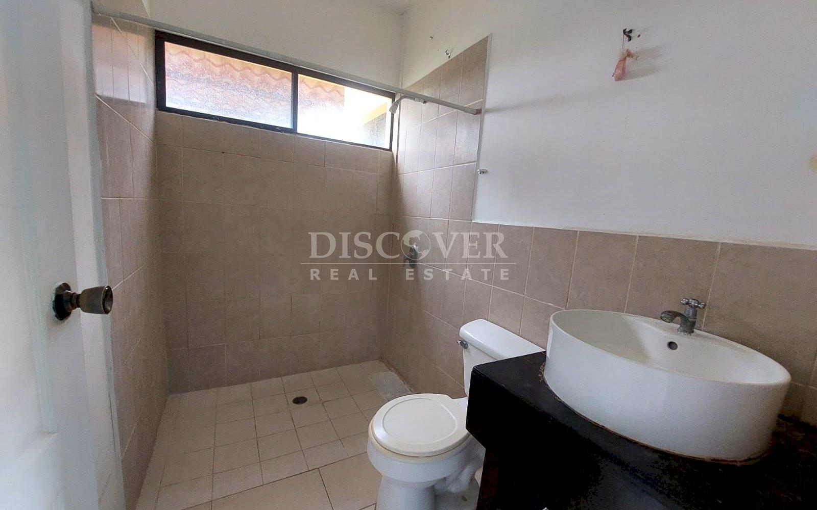  Spacious house for renton the road to Veracruz 