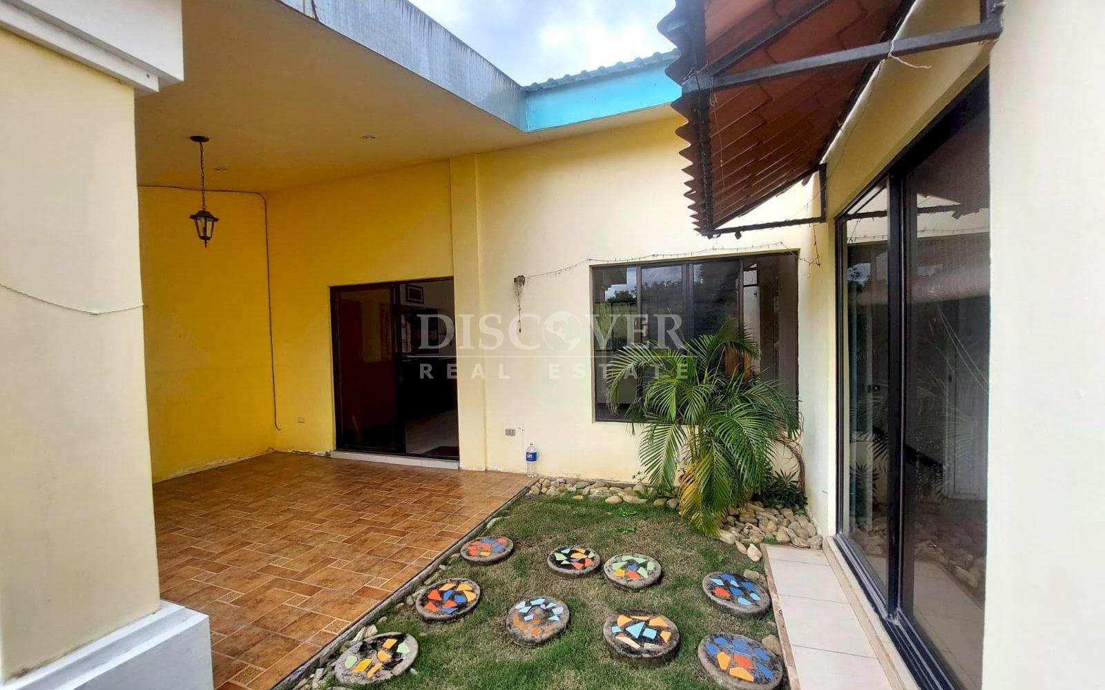  Spacious house for renton the road to Veracruz 