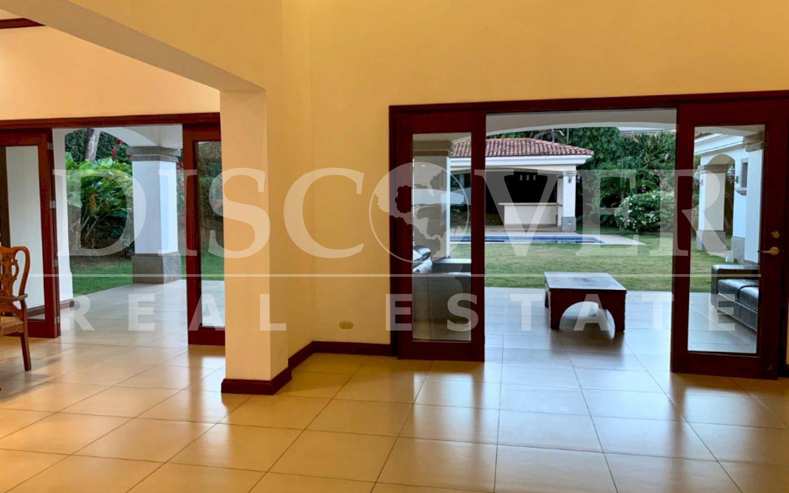 https://images.discovernica.com/propiedad/1600/PHOTO_2020_02_03_13_31_14_003_.jpg