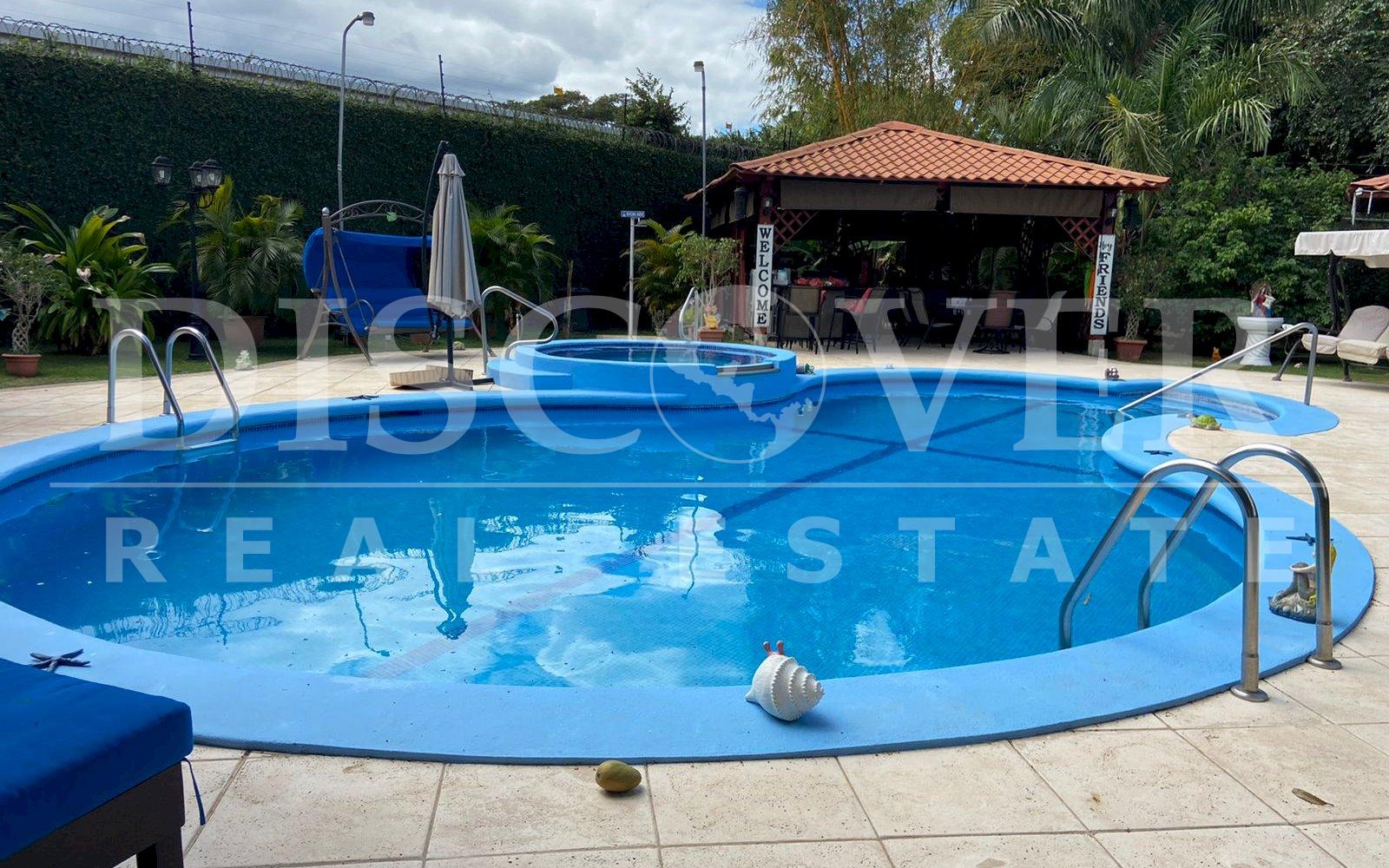 https://images.discovernica.com/propiedad/1600/PHOTO_2022_02_01_11_34_19_00A_.jpg