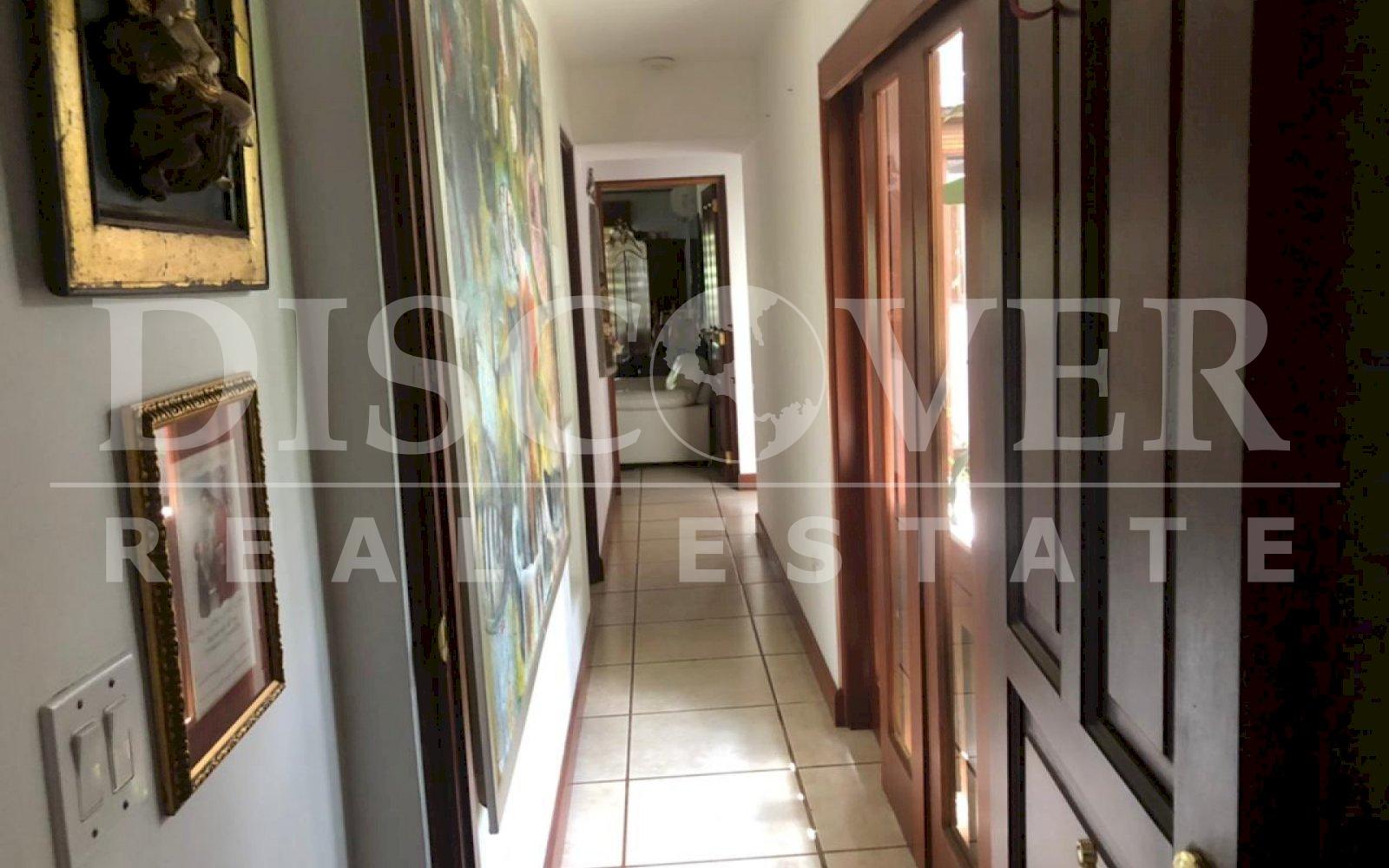  Spectacular house for rent - Sale located in Las Colinas.