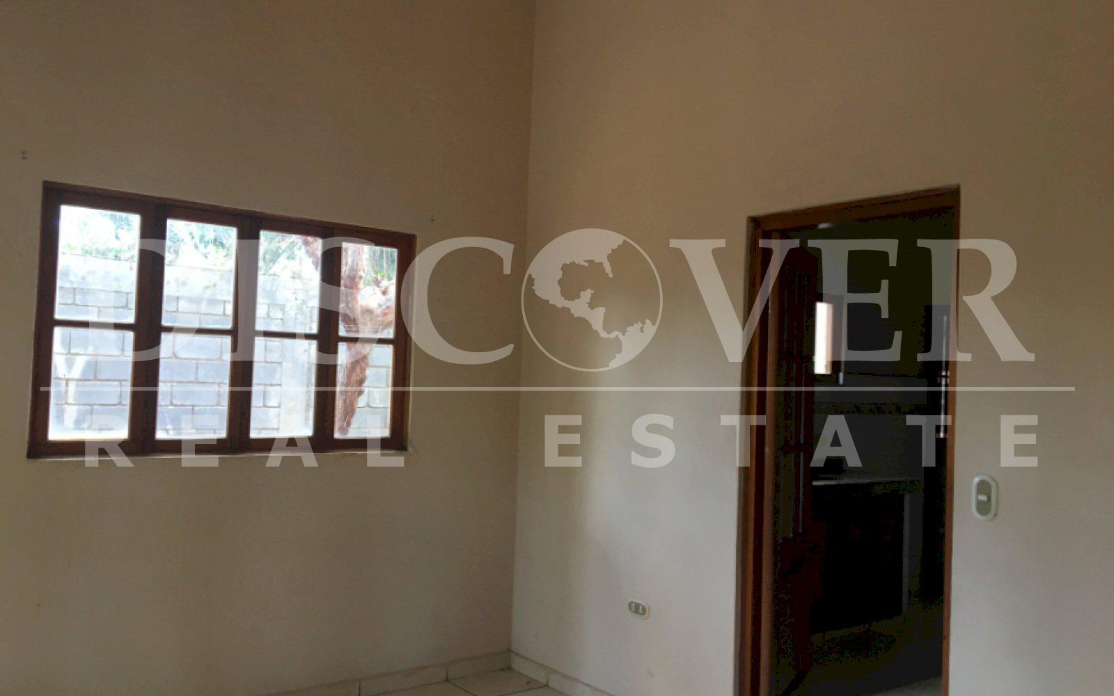  Large and comfortable house for in Residential Colinas de Santa C