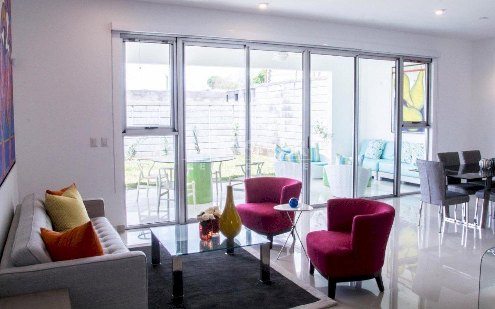  Homes for Sale in Santo Domingo