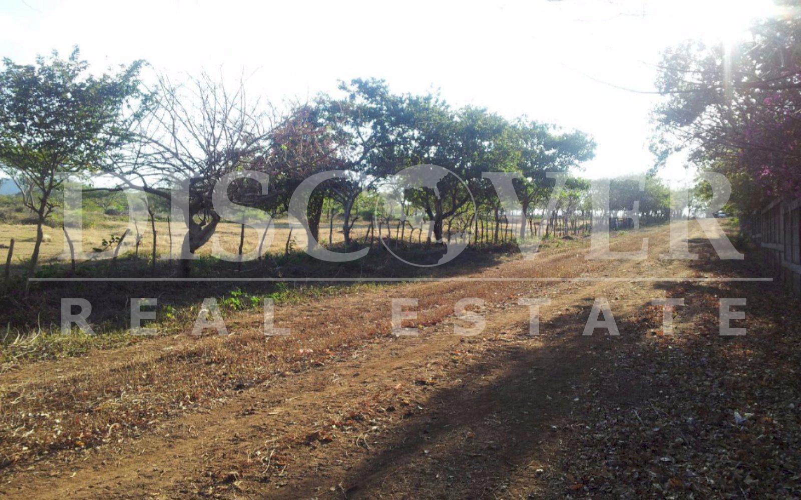  Land overlooking Apoyo Lagoon ID 8757