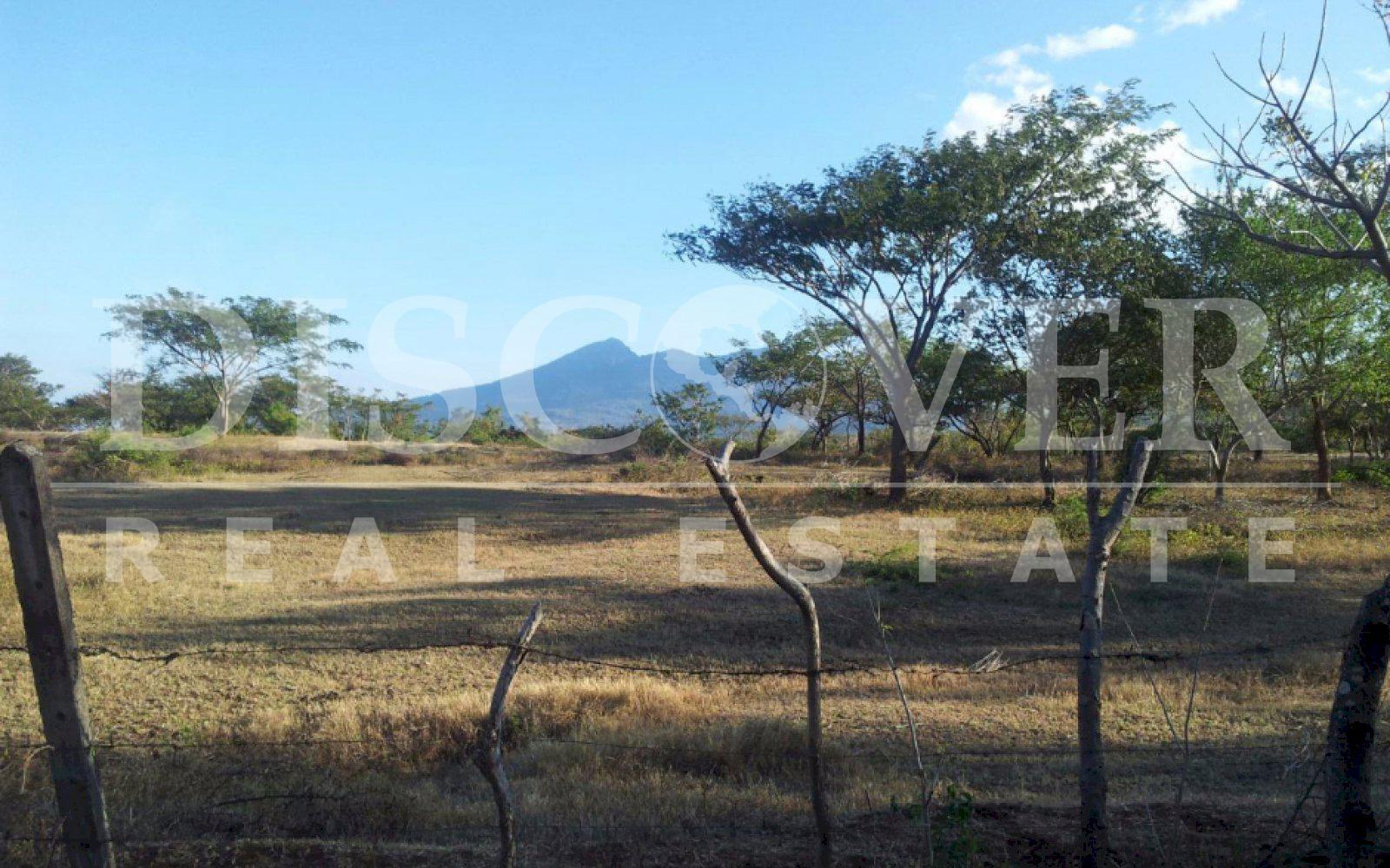  Land overlooking Apoyo Lagoon ID 8757