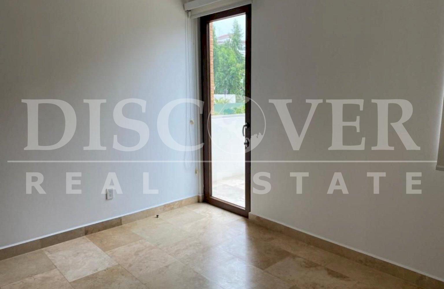 https://images.discovernica.com/propiedad/1600/Terraza_2.jpg
