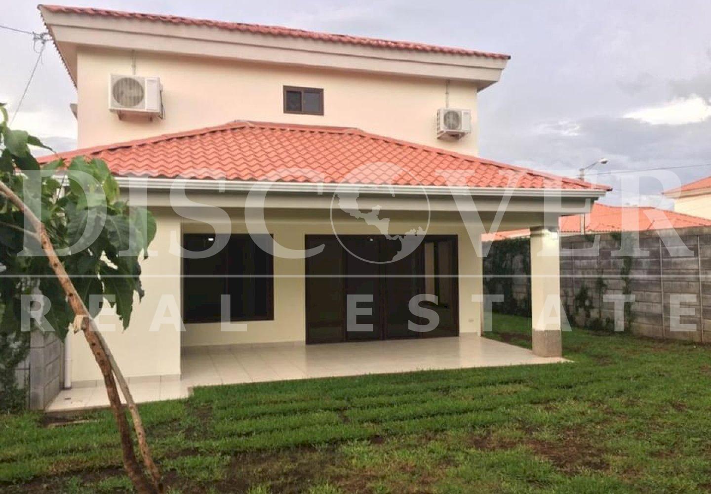 https://images.discovernica.com/propiedad/1600/Terraza_de_Casa.jpg