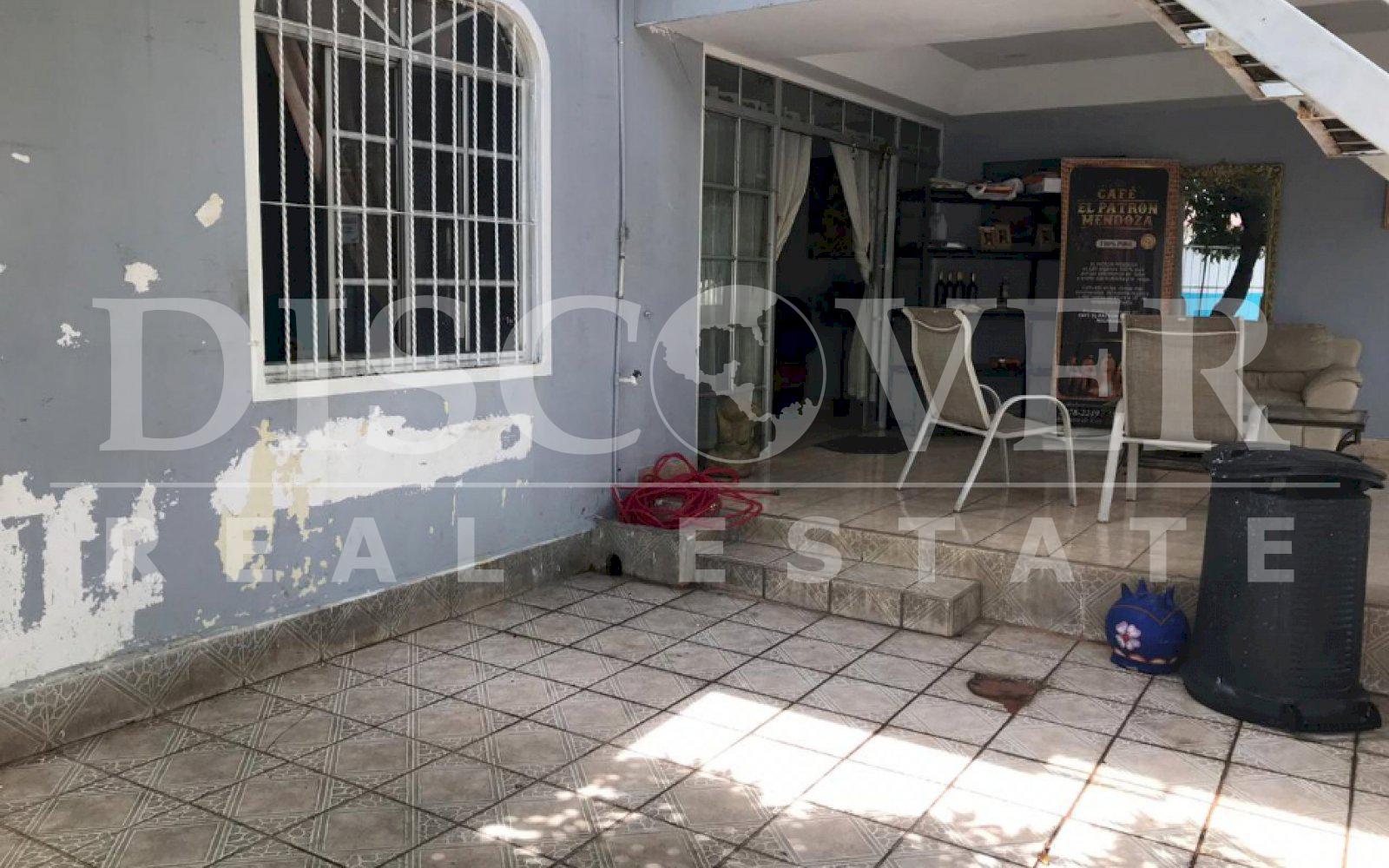  Large house for sale in Altamira
