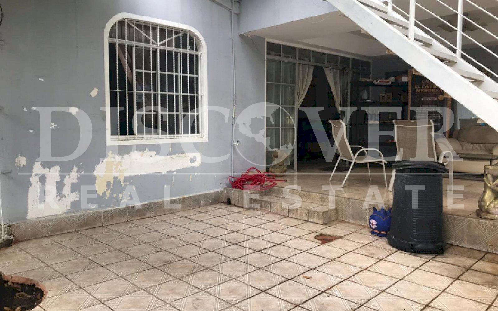  Large house for sale in Altamira
