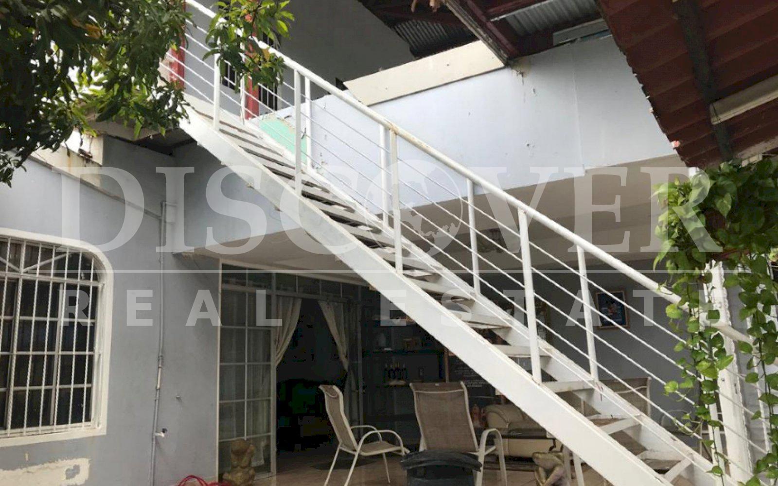  Large house for sale in Altamira
