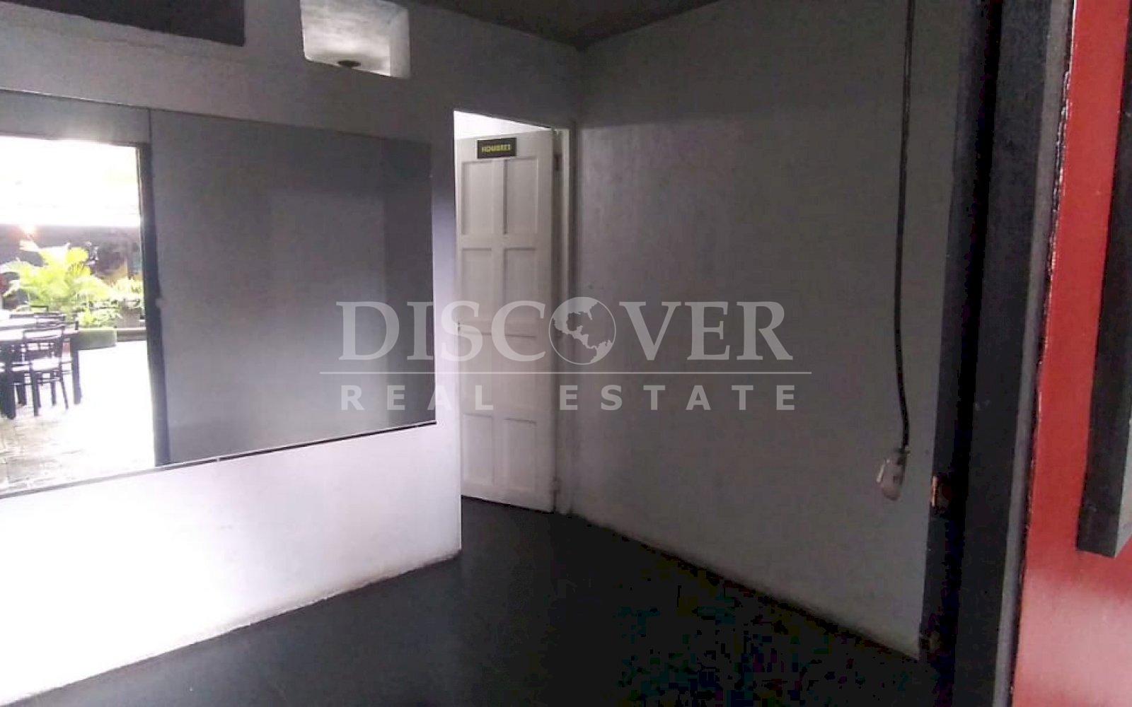  Commercial Building for Sale in the Robles Residential ID 13088
